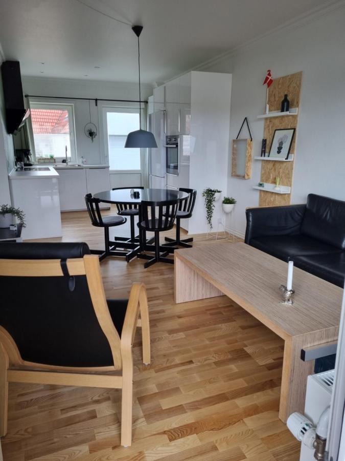 Lokken Centrum Ferielejlighed-Apartment 4E ภายนอก รูปภาพ